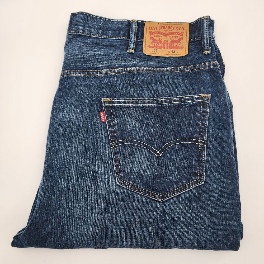 Levi Strauss Men's 569 Denim Jeans Shorts Size 42 Blue Medium Wash‎